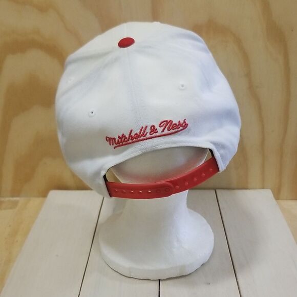 Chicago Bulls Hat Mitchell & Ness Snap Back Red White Hardwood Classics - Picture 3 of 6